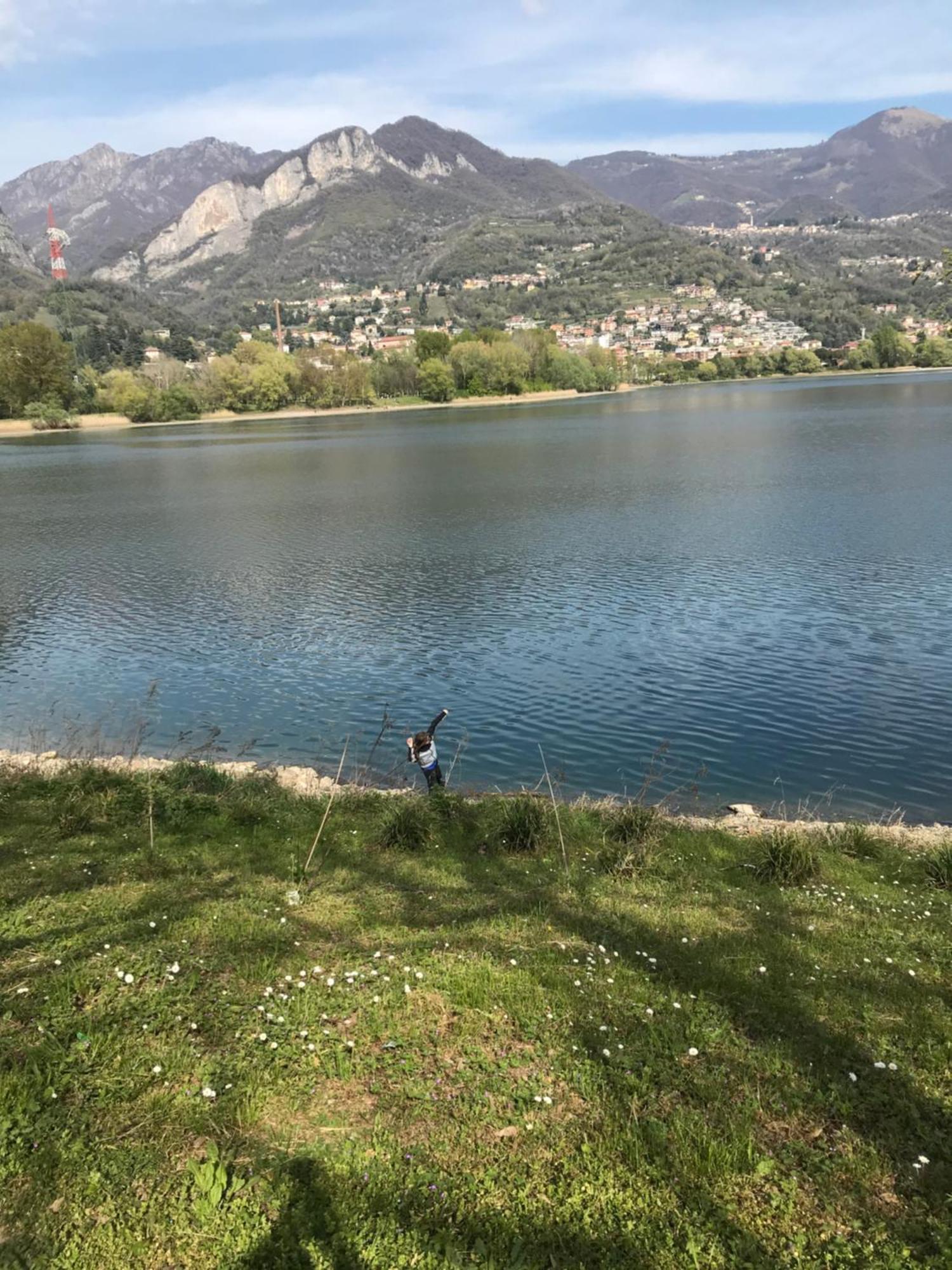 Iuli Lake Home Tra Lago E Montagna Olginate エクステリア 写真